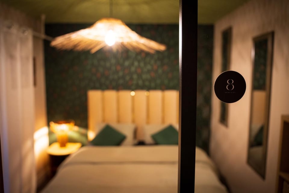 Le 8 Suite Spa Privative Sauna et Jacuzzi parking gratuit Apartment in Bourgogne-Franche-Comté