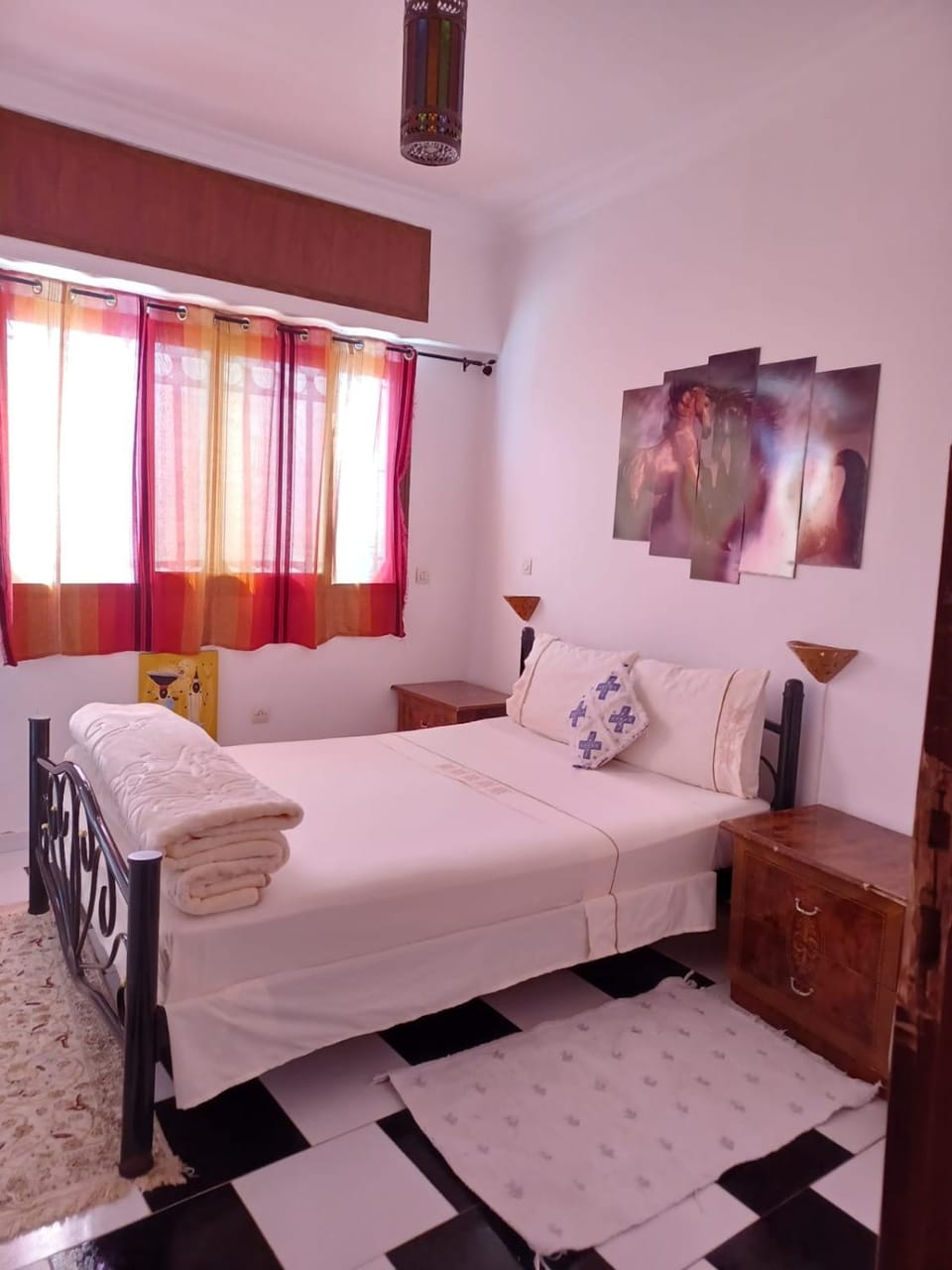 Bed, Photo of the whole room