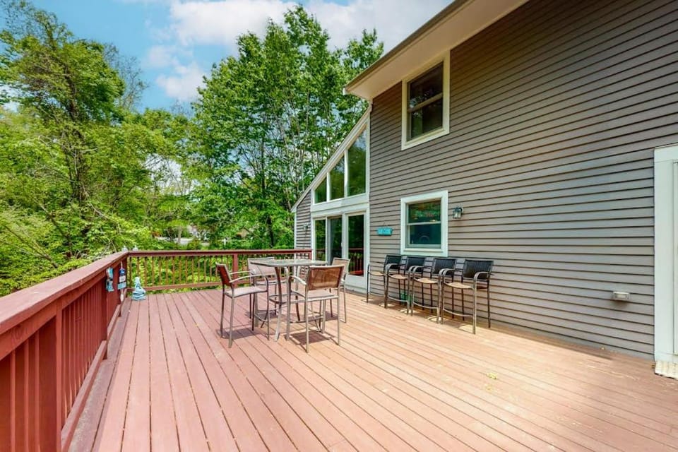 Birch Grove House in Mashpee