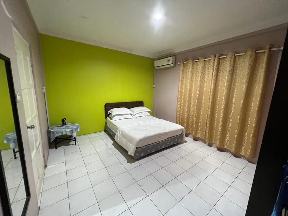 Hanif Homestay Apartment in Kuching