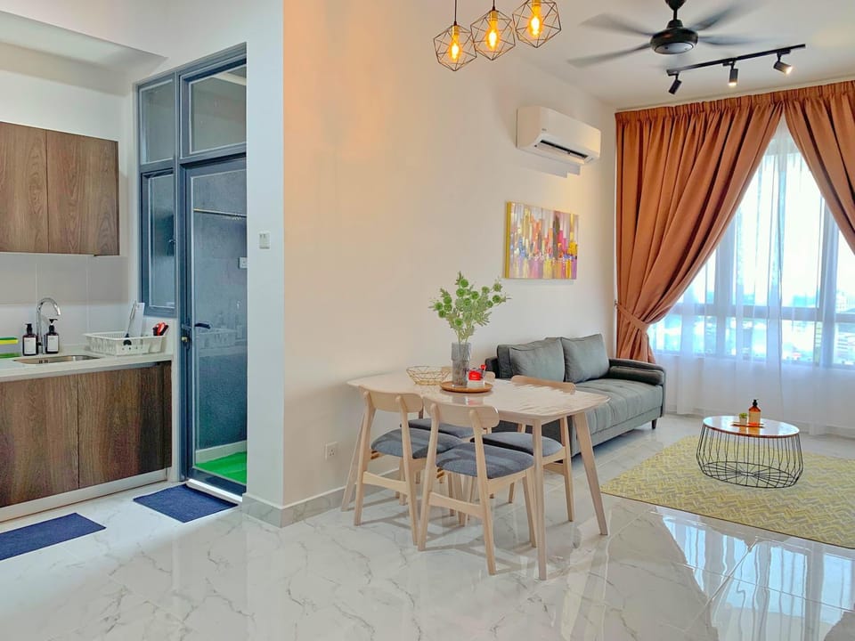 Netflix Two Bedroom Troika Kota Bharu Homestay 182 Vacation rental in Malaysia
