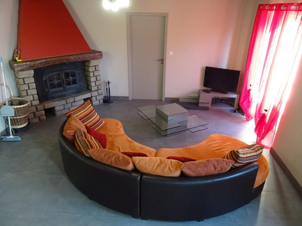 TV and multimedia, Living room, flat iron
