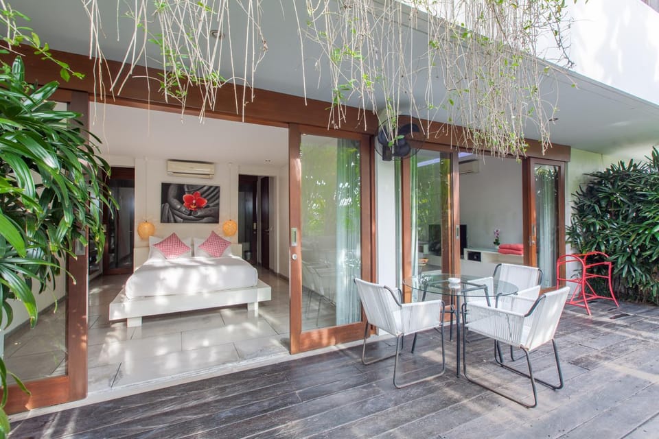 Patio, Garden, Seating area, Bedroom