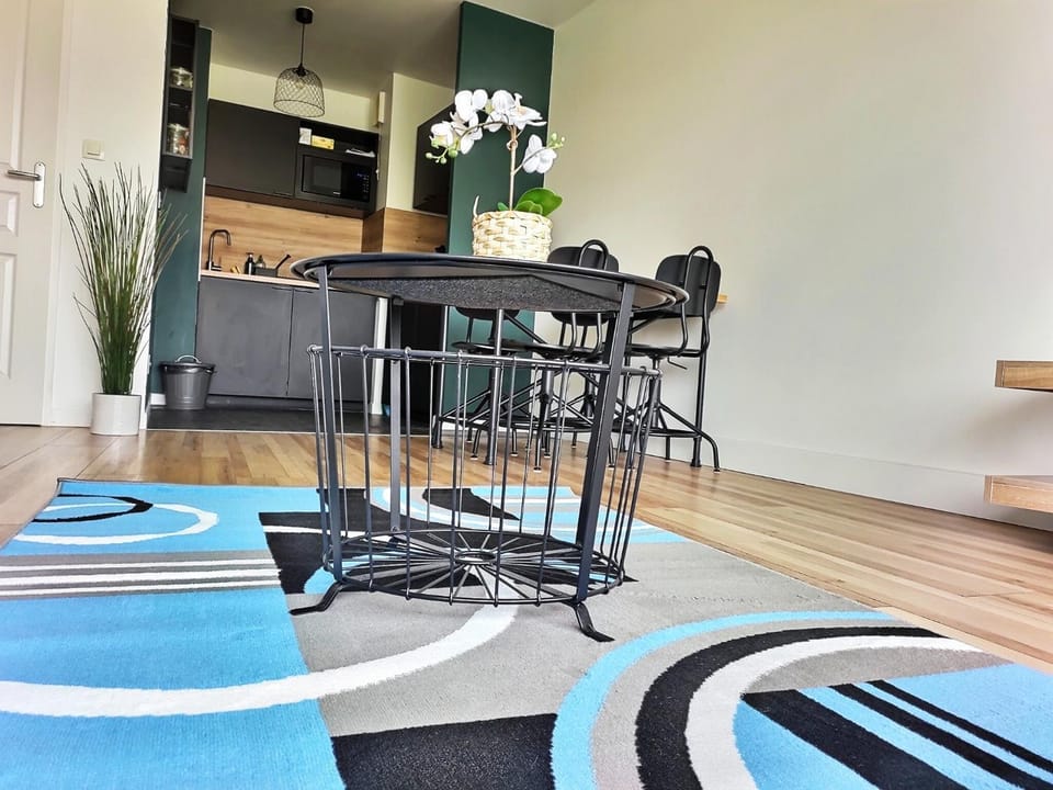 Living room, Dining area, kitchen
