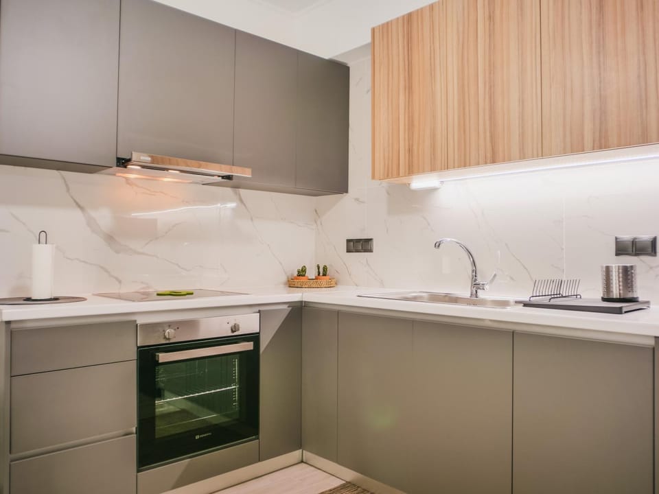 Kitchen or kitchenette, oven, stove