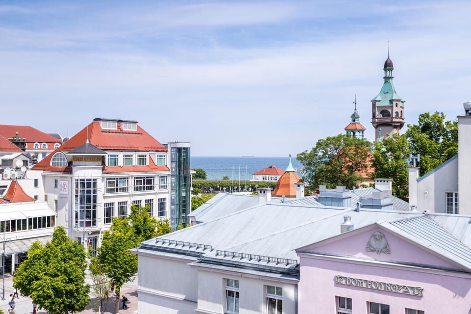 City view, Sea view