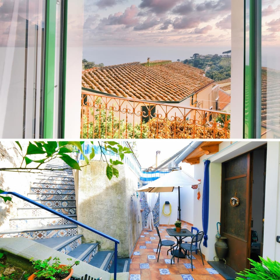 Property building, Balcony/Terrace, Dining area