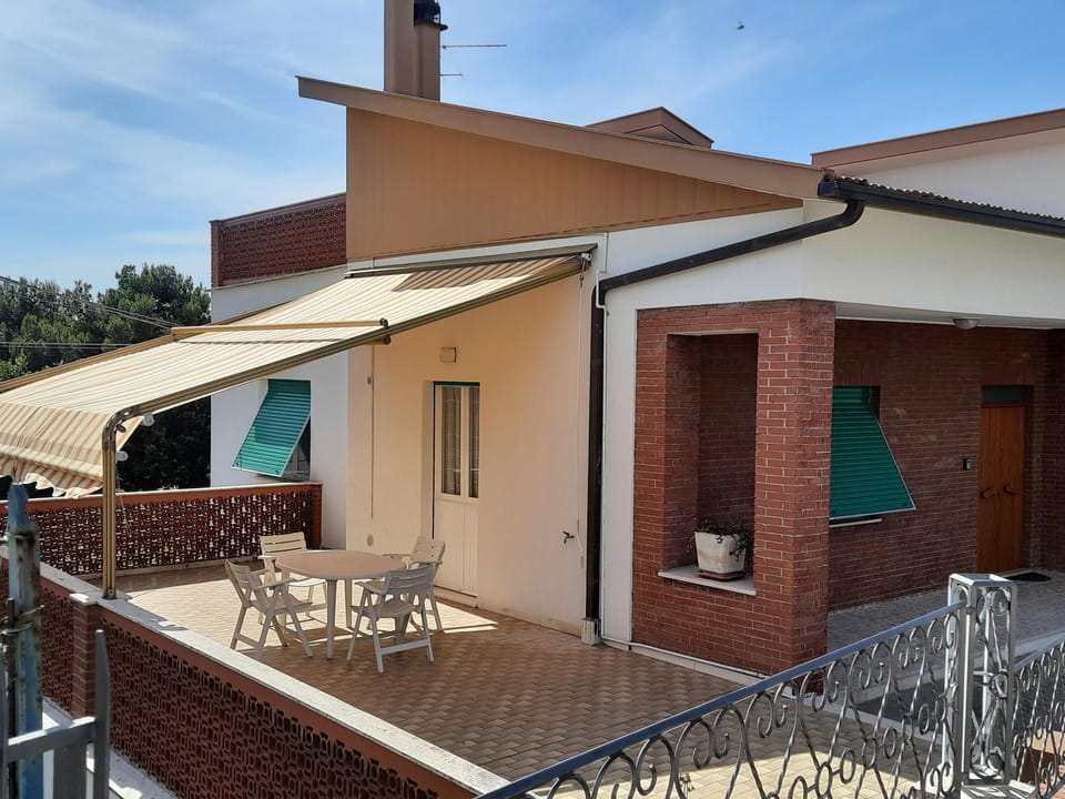 Patio, Balcony/Terrace, Balcony/Terrace