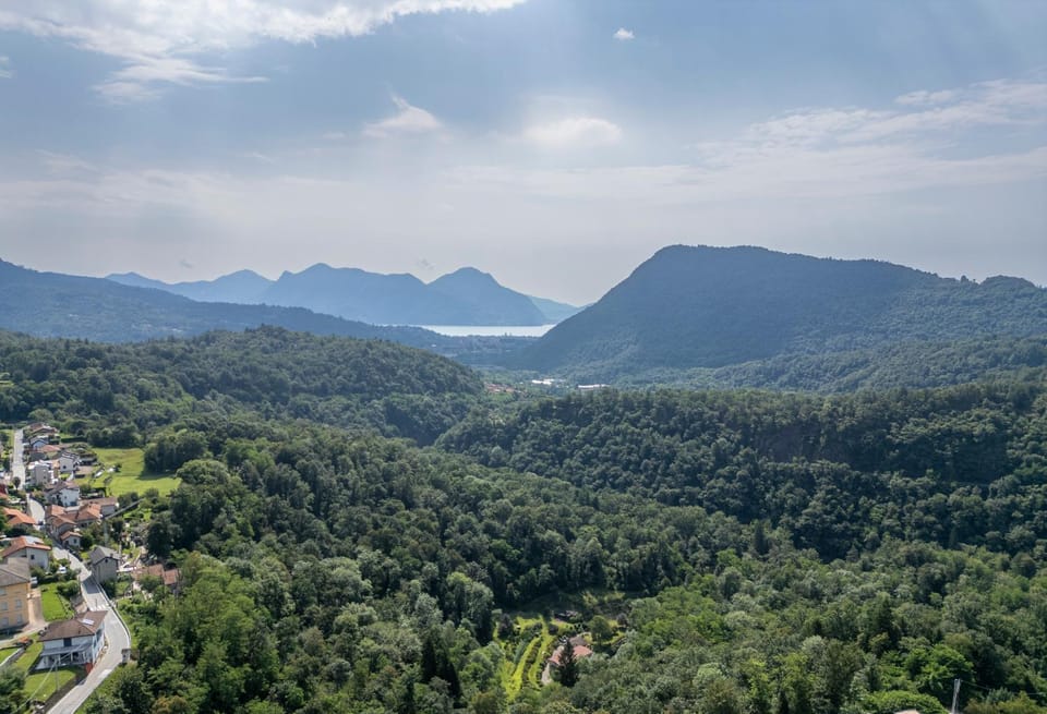 Nearby landmark, Day, Natural landscape, Bird's eye view, View (from property/room), Lake view, Mountain view