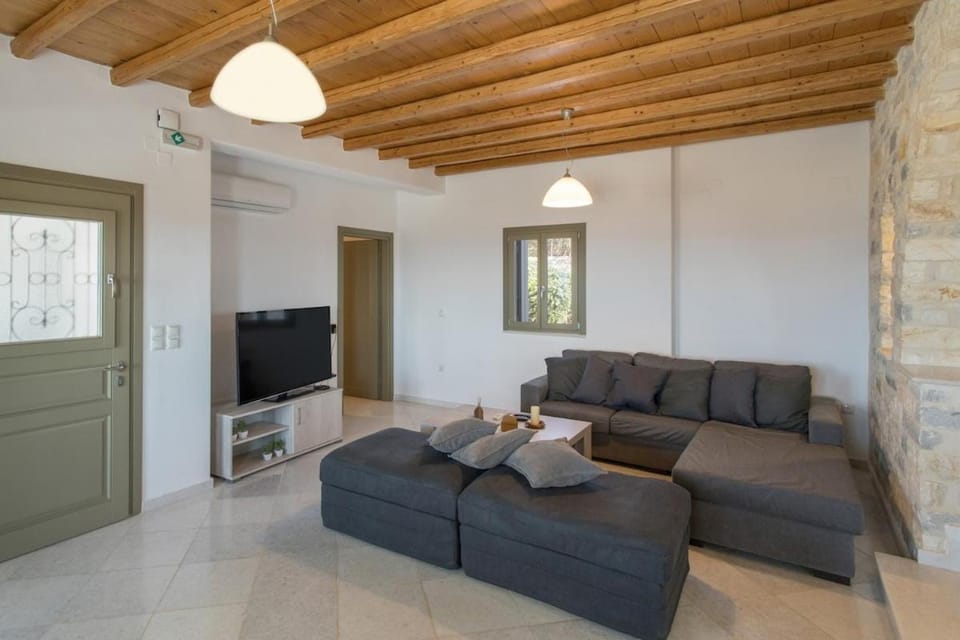 Hercules House Sea View Villa in Pirgaki Paros Villa in Paros, Greece