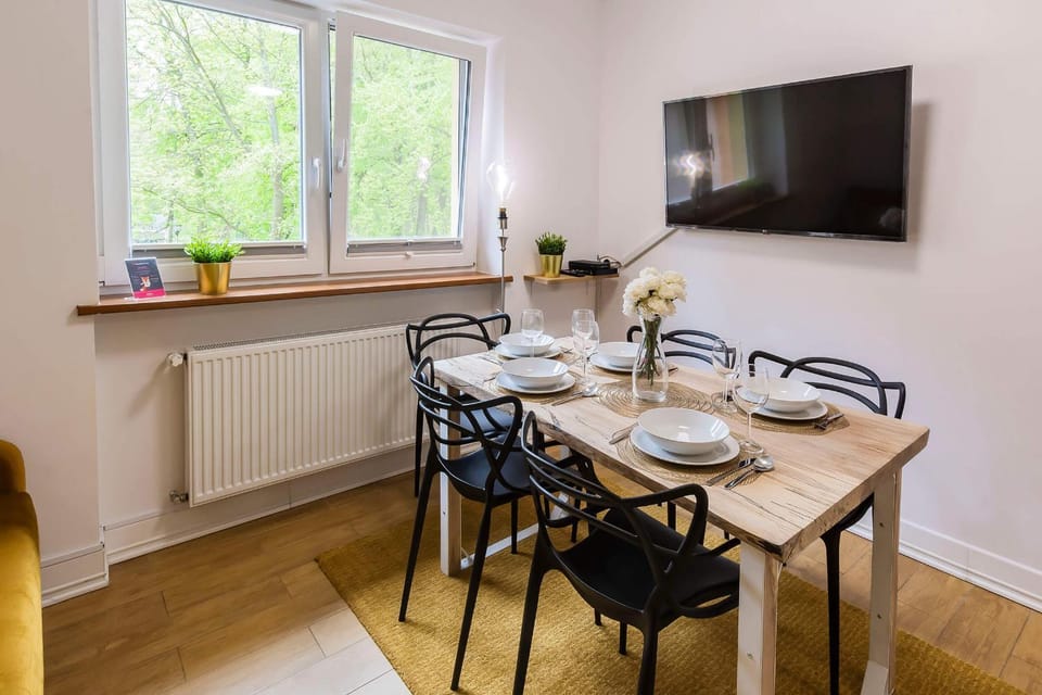 TV and multimedia, Dining area