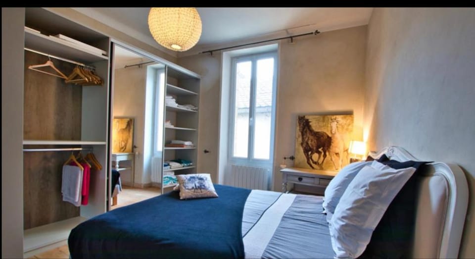 La Maison des Roches 4-6 personnes avec terrasse House in Occitanie