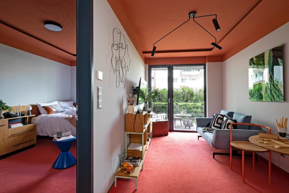 Bed, Coffee/tea facilities, View (from property/room), Living room