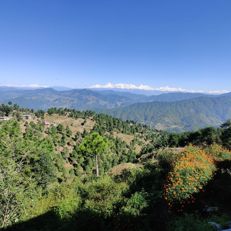 Nearby landmark, Natural landscape, Mountain view