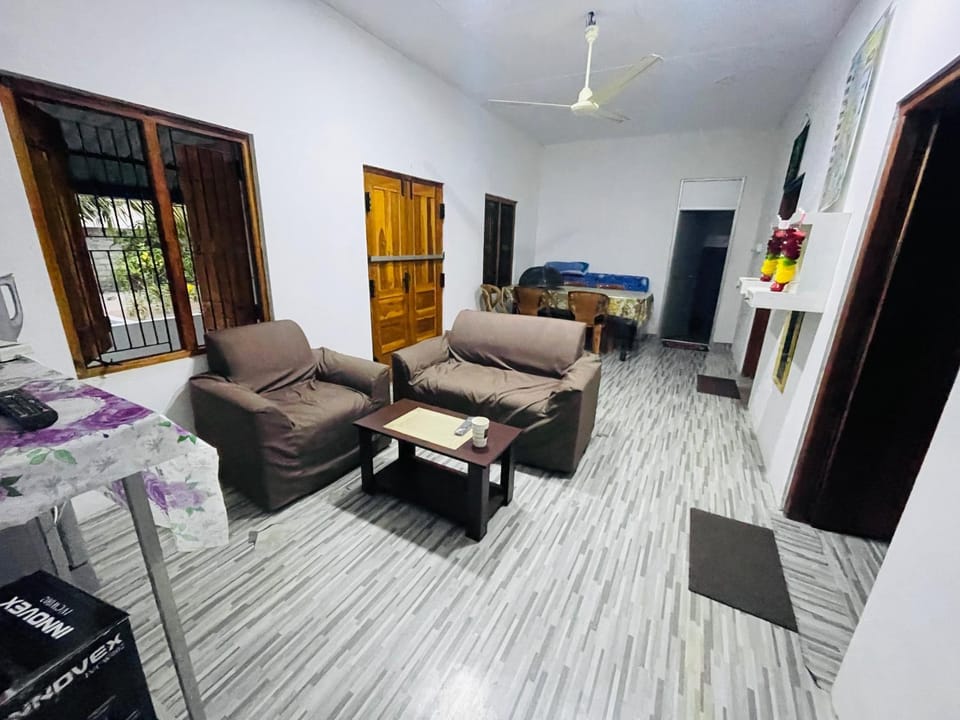 Joes Resthouse Apartment in Sri Lanka