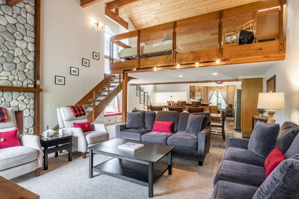 Snowcreek IV 549 House in Mammoth Lakes