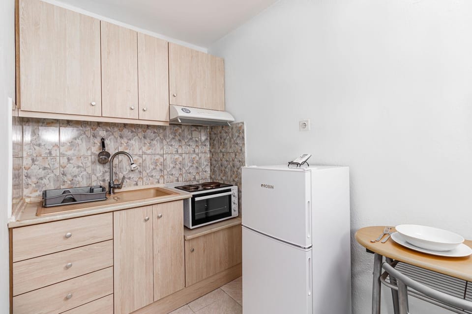 Kitchen or kitchenette, pet friendly, kitchen