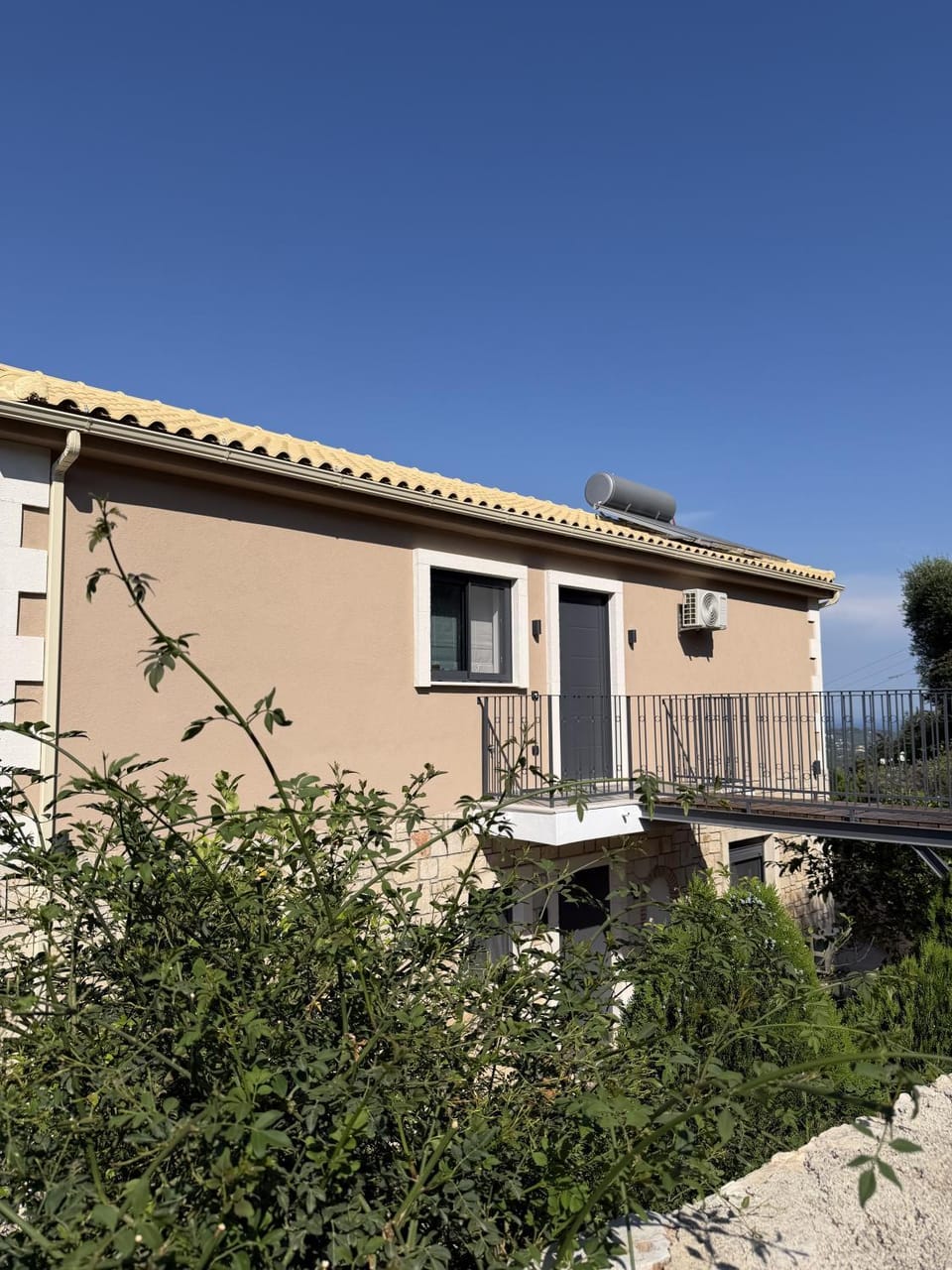 Property building, Day