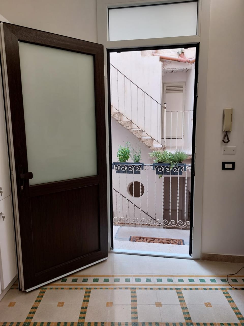 Facade/entrance, Day, View (from property/room), Floor plan