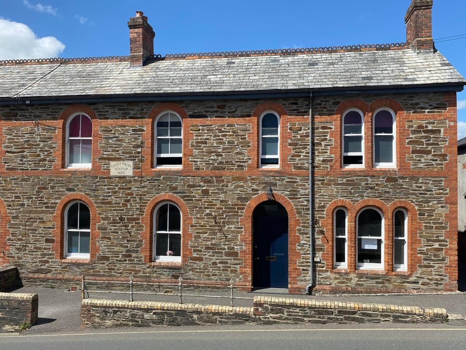 Property building, Internal: Not applicable to any particular room