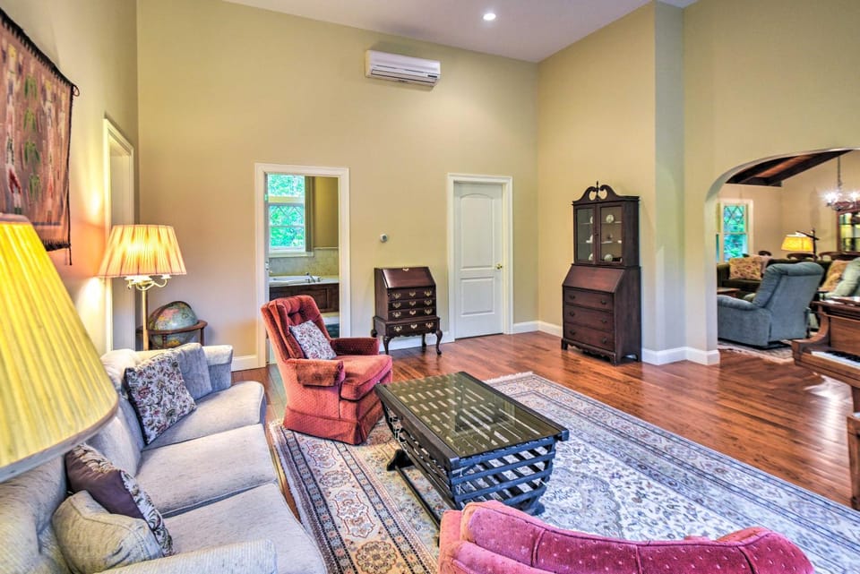 4 Mi to Ski Slopes: Family-Friendly Bartlett Home! House in Glen