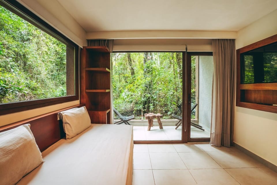 Bed, Day, Natural landscape, View (from property/room), Balcony/Terrace, Living room, Photo of the whole room, Seating area