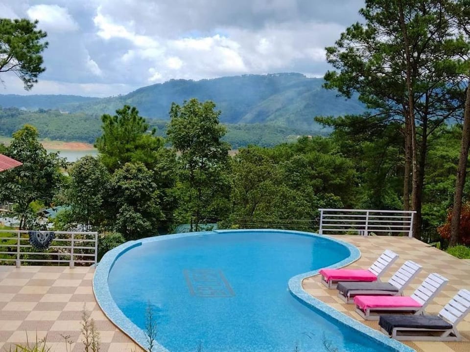 Odyssey Stays Umbir, Umiam Lake Bed and Breakfast in Bangladesh