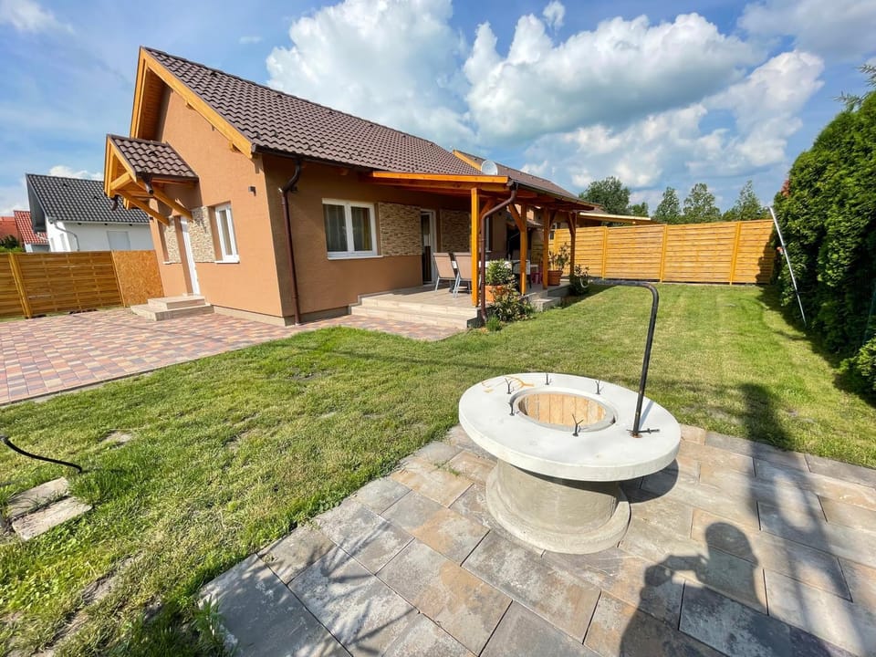 BBQ facilities, Garden view