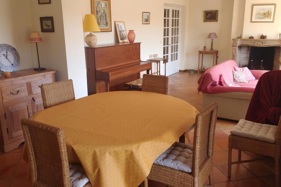 3-bedroom house with view House in French Riviera