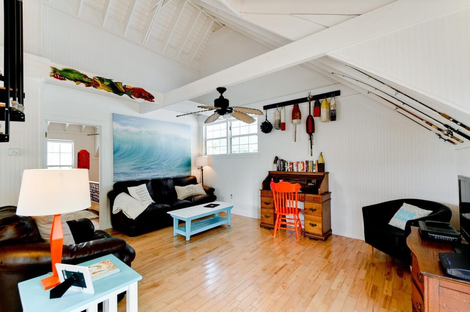 Crows Nest Spinnakers Cottages - 202 - 56th 2 House in Holmes Beach