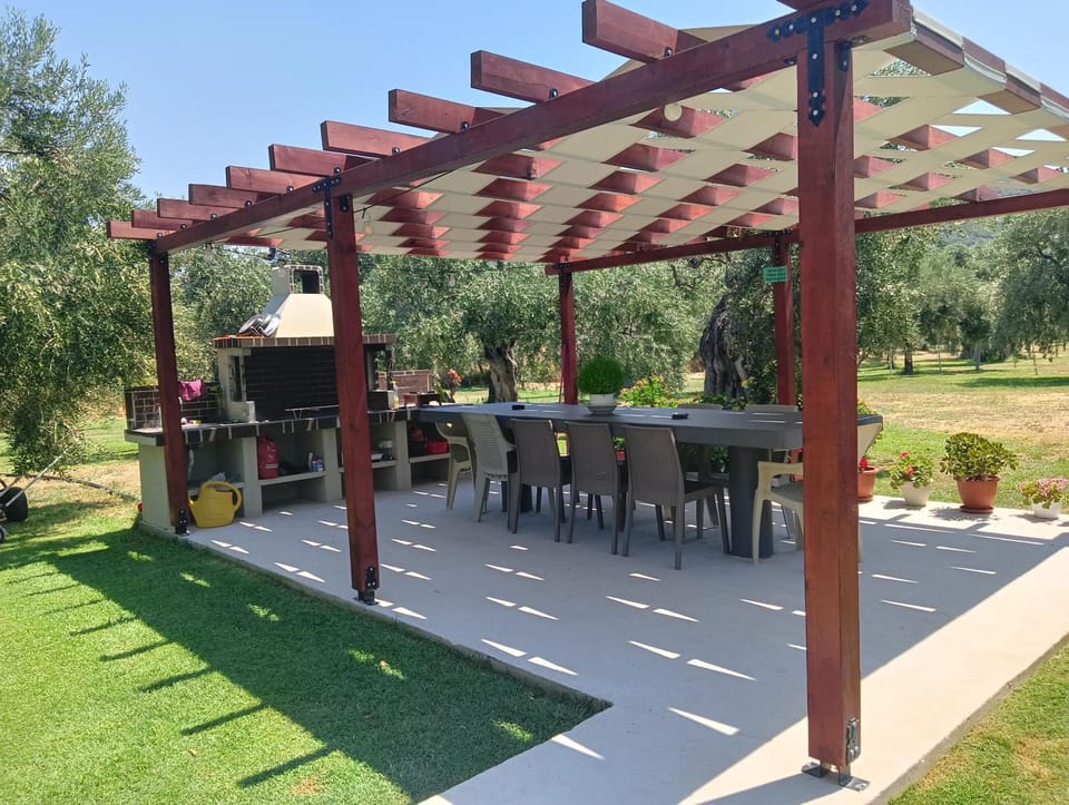 BBQ facilities, Garden