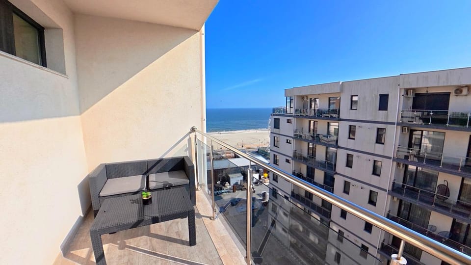 View (from property/room), Balcony/Terrace, Seating area, Sea view