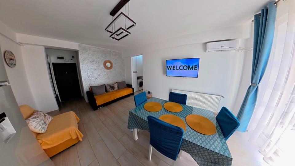 View (from property/room), Living room, Seating area, Dining area, kitchen
