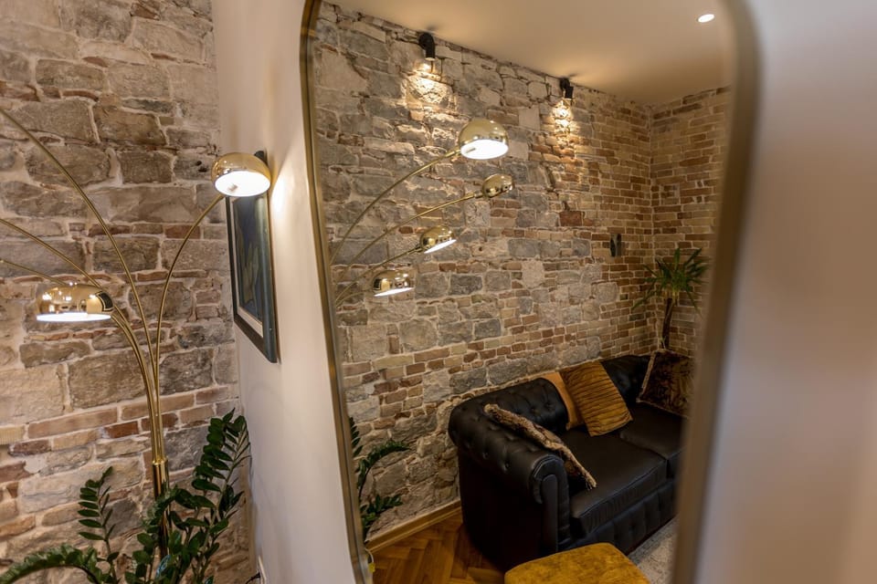 Riva - the heart of palace Apartment in Split
