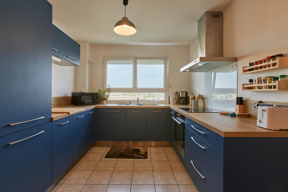 dishwasher, minibar, kitchen