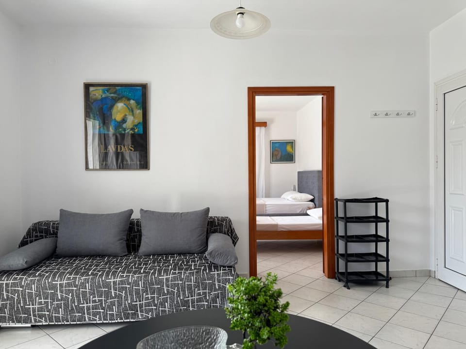 White Apartment - Thassos Town Apartment in Thasos