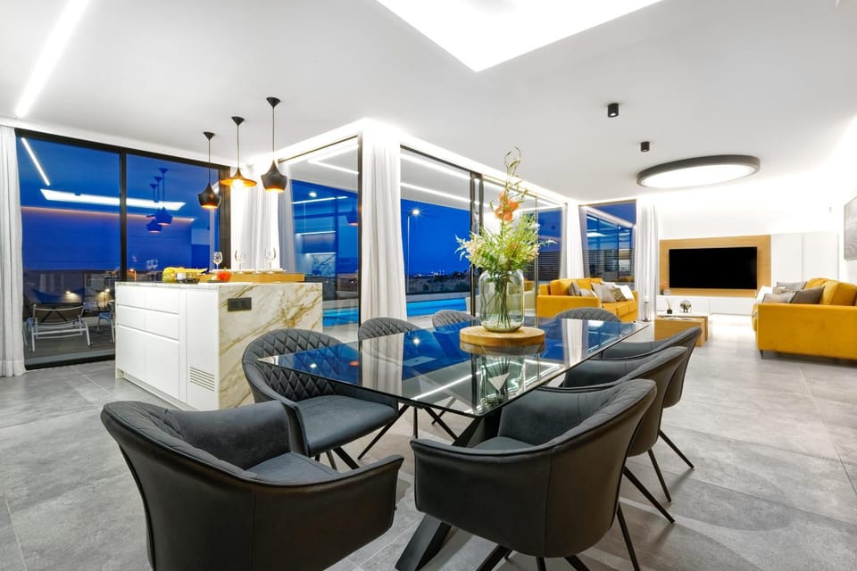 Lounge or bar