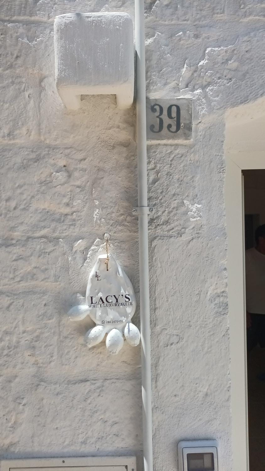 Lacy's Luxury Suite Ostuni House in Ostuni