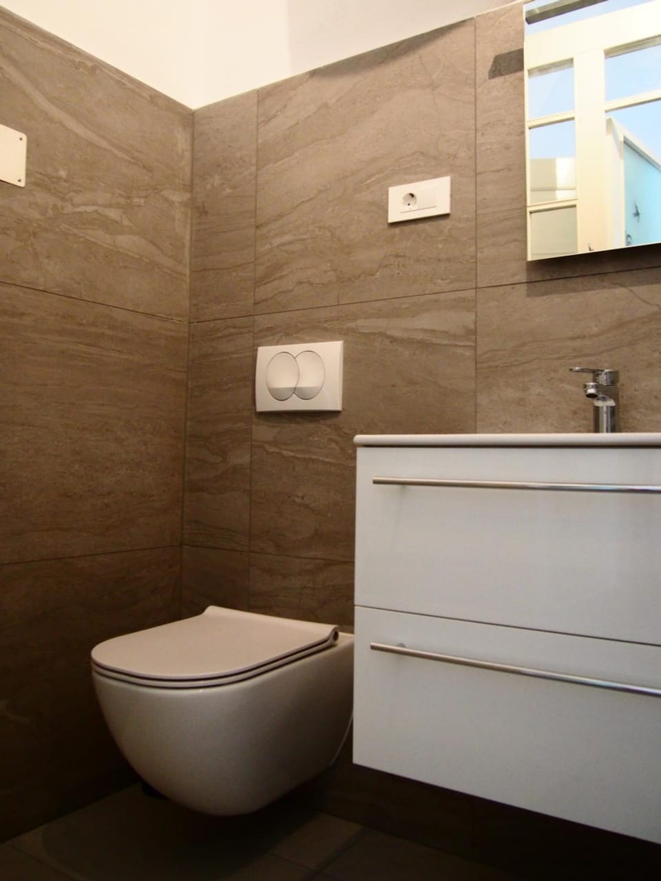 Toilet, Bathroom