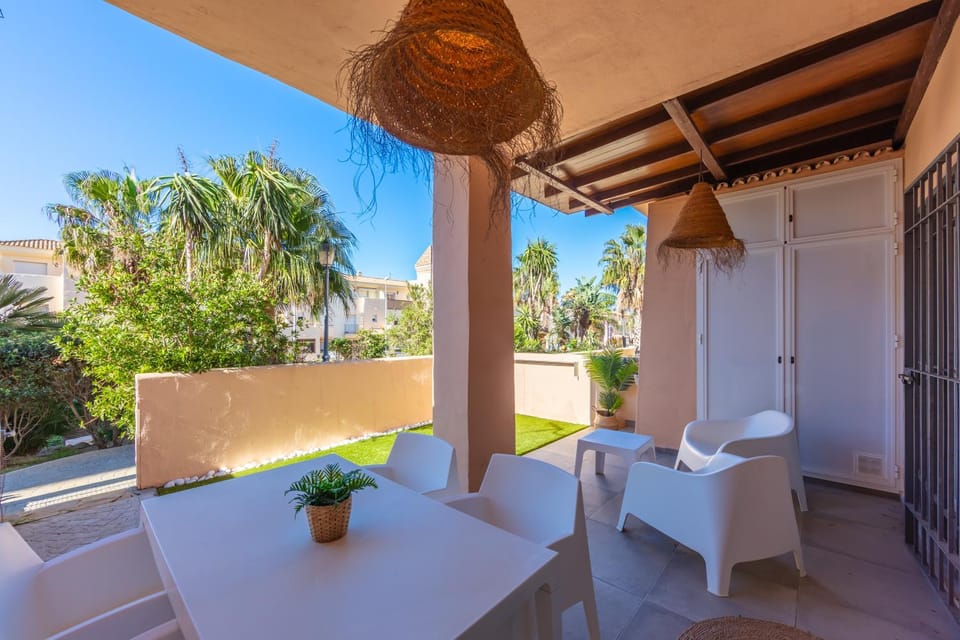 Surf Apartment - Wifi - Parking - Swimming Pool - Patio - Garden Apartment in Costa de la Luz