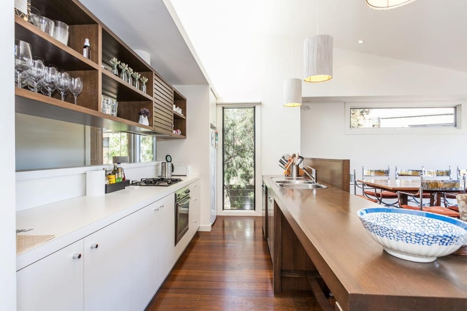 Breaker Eight - BYO Linen House in Lorne