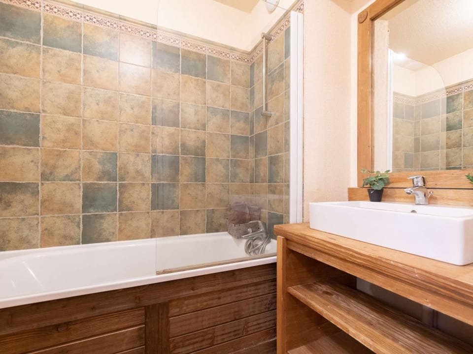 Appartement Centre-Ville avec Piscine et WiFi, Animaux Acceptés - FR-1-296-399 Apartment in Saint-Lary-Soulan