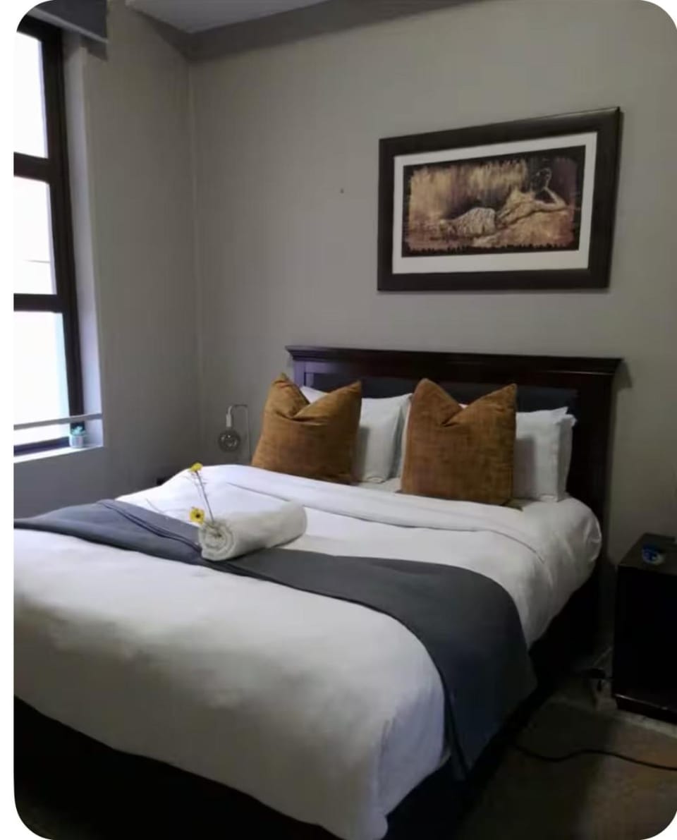 Stylish Dante’s 1-bedroom condo free Wifi & Cinema Apartment in Johannesburg