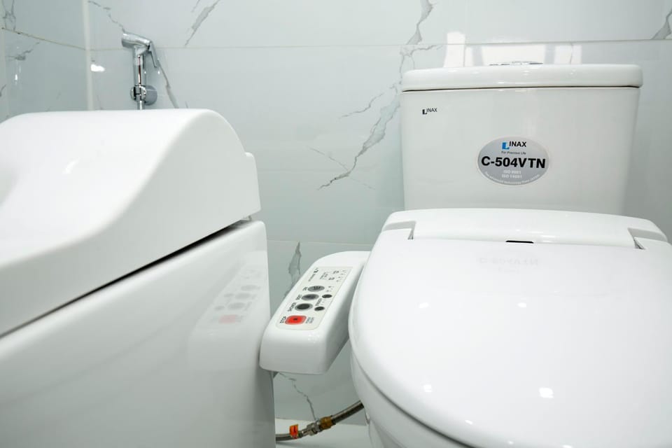 Toilet, Bathroom