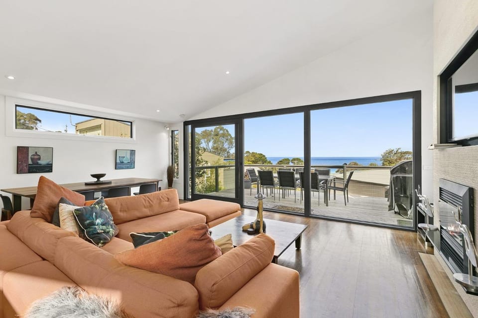 Breakers 4 House in Lorne