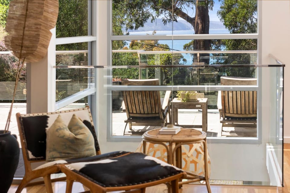 Seaview House Luxury Group & Retreat Accommodation House in Lorne