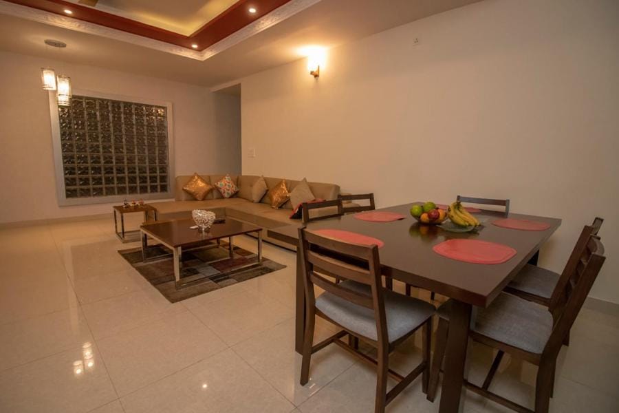 Living room, Dining area