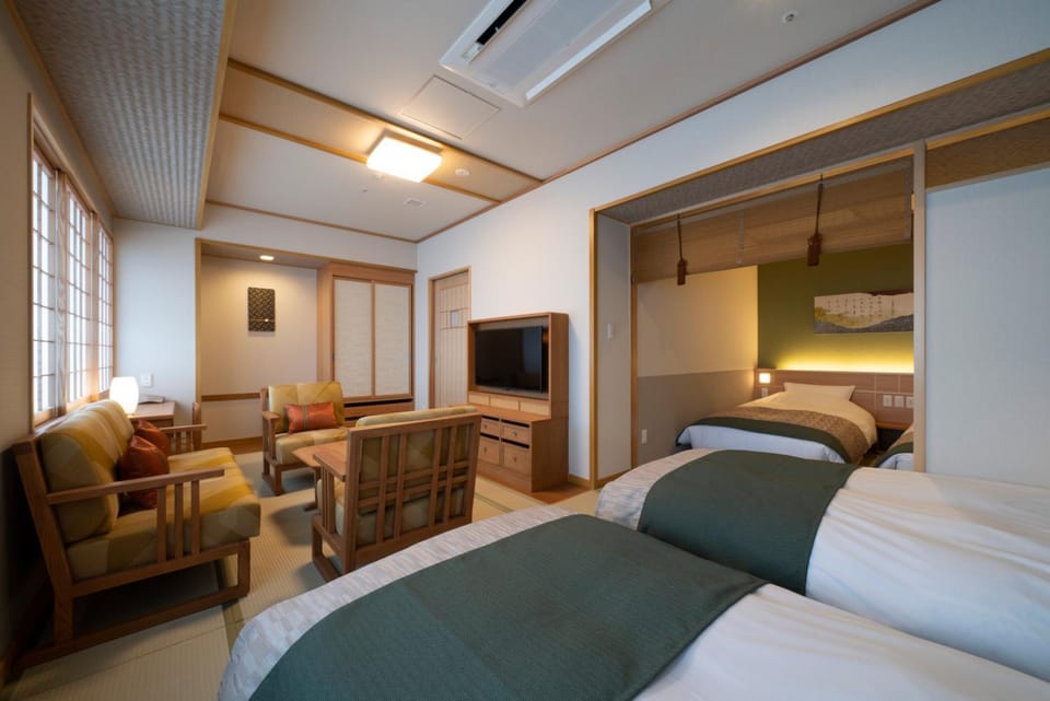 Bed, Living room, Photo of the whole room, Bedroom