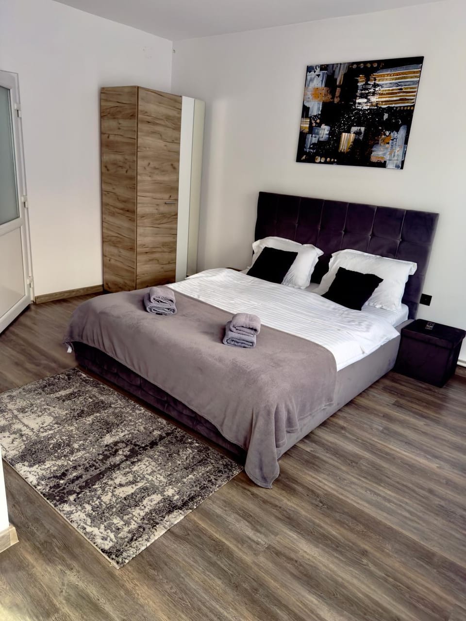 Bed, Photo of the whole room, Bedroom, towels, wardrobe