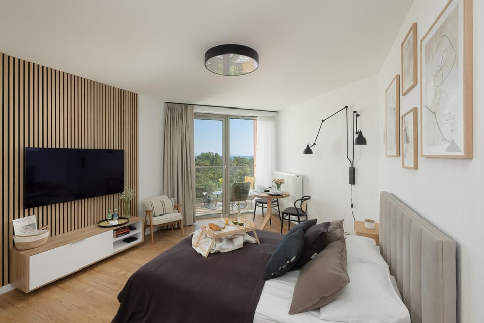 Living room, Bedroom